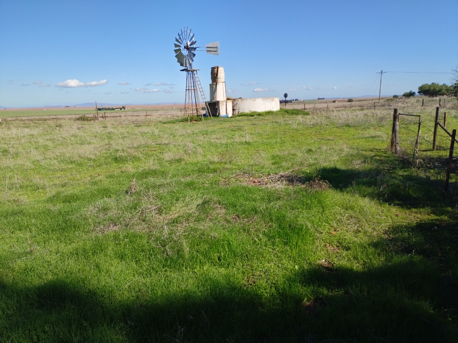 4 Bedroom Property for Sale in Ruststasie Western Cape